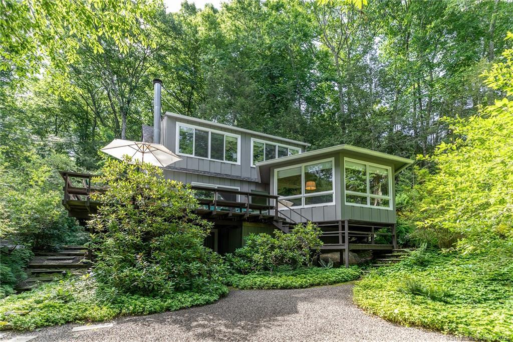 Property Photo:  1 Cove Lane  CT 06784 