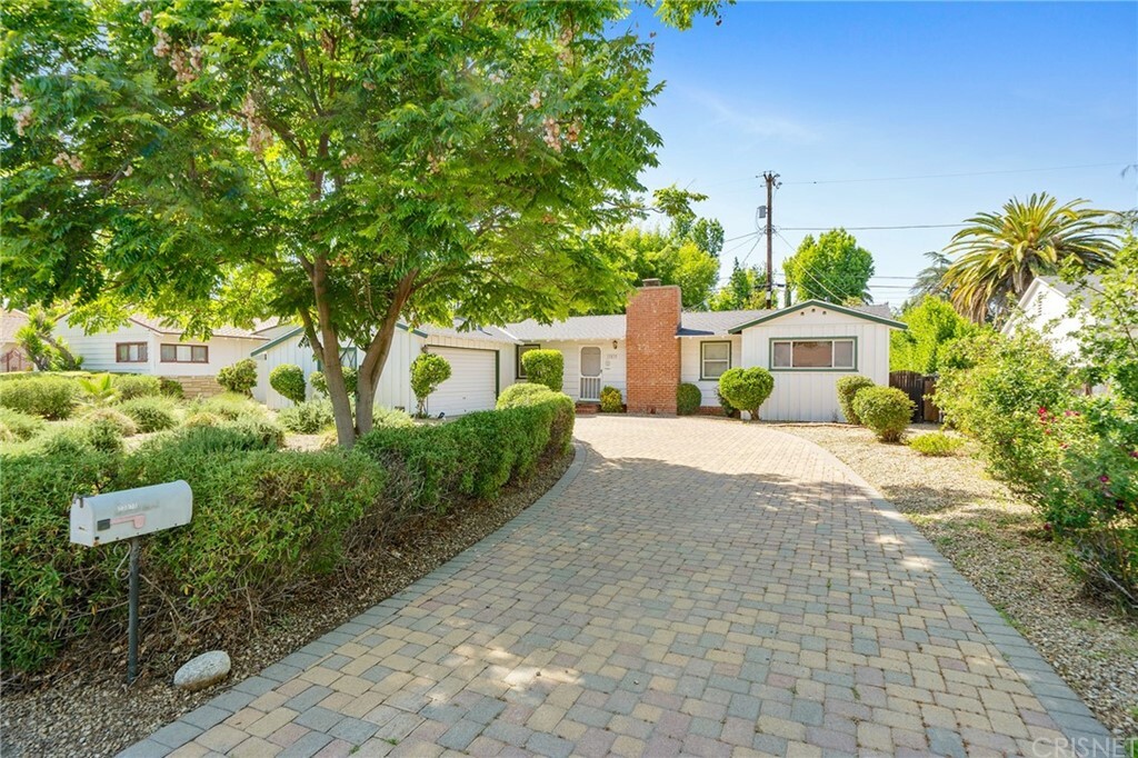 Property Photo:  23075 Leonora Drive  CA 91367 