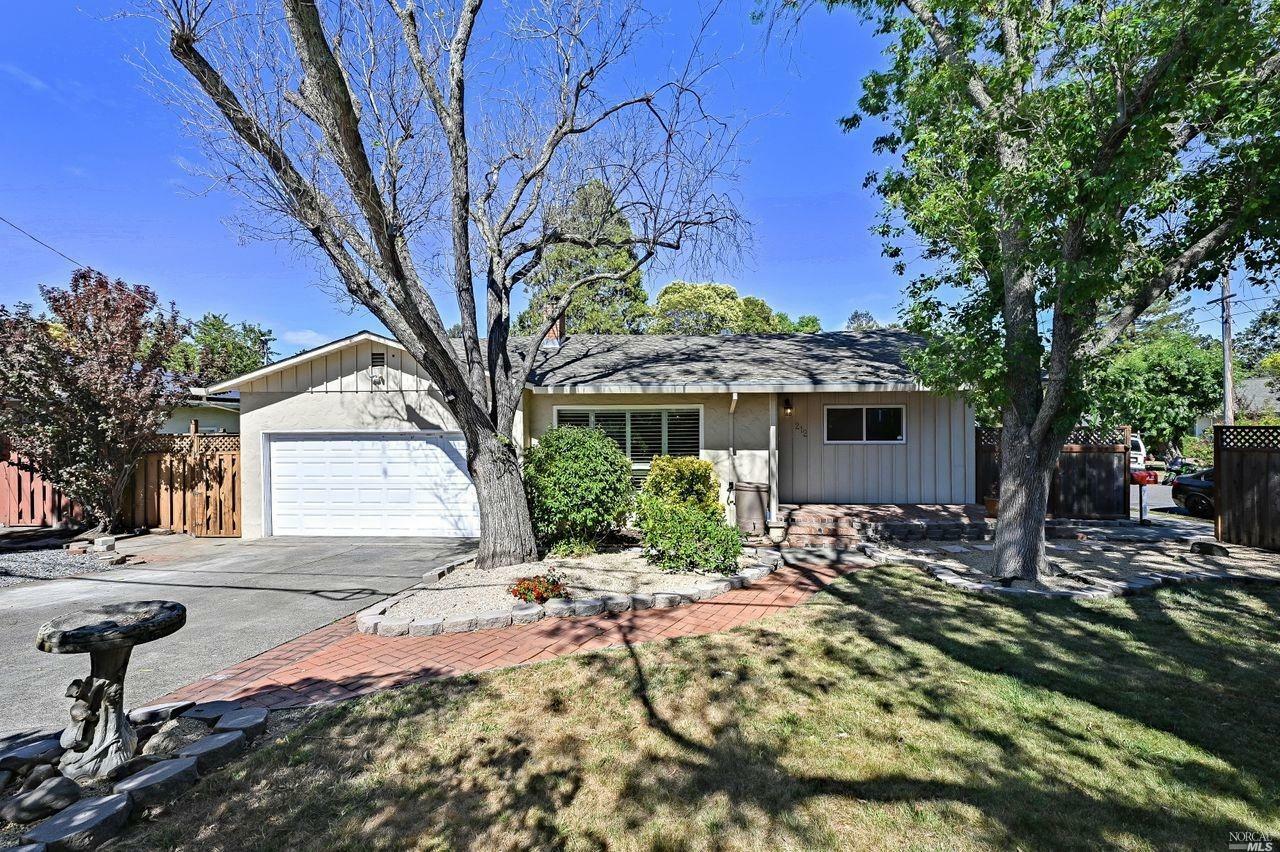 Property Photo:  212 Los Ranchitos Road  CA 94903 