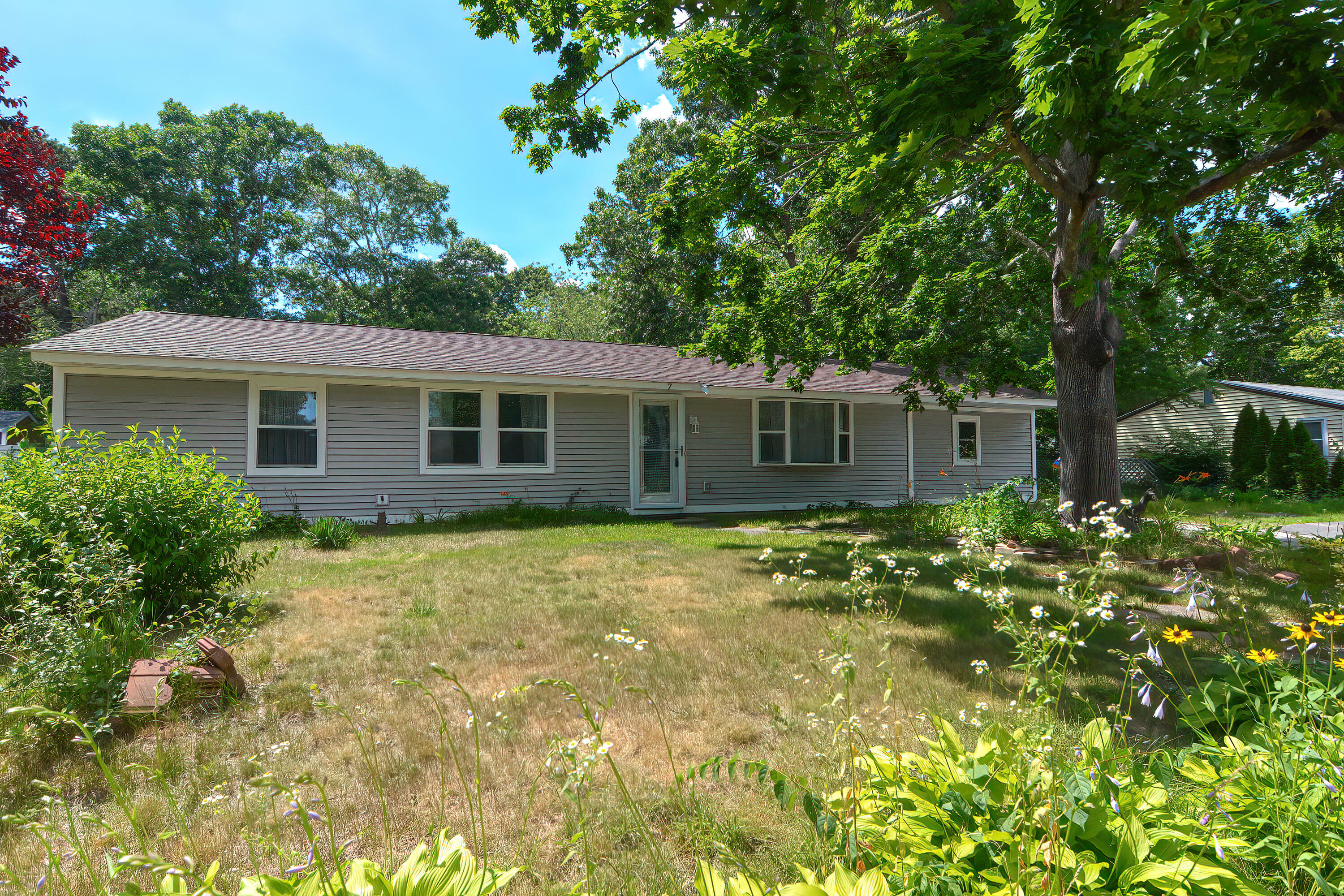 Property Photo:  7 Parker Drive  MA 02571 