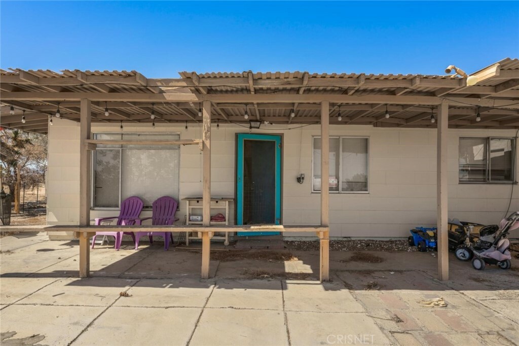 Property Photo:  20632 E Avenue J  CA 93535 