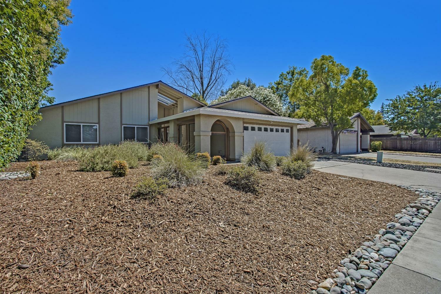 Property Photo:  8936 Autumnwood Drive  CA 95826 