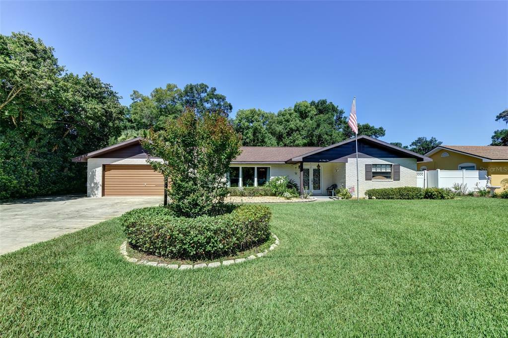 Property Photo:  645 Montclair Avenue  FL 32763 