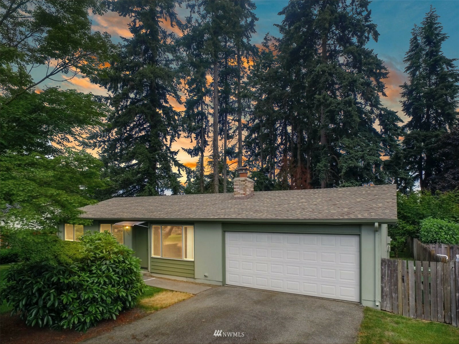 Property Photo: 3921 118th Place NE WA 98271