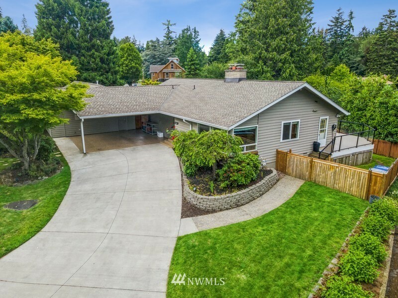 Property Photo:  18204 60th Avenue NE  WA 98028 