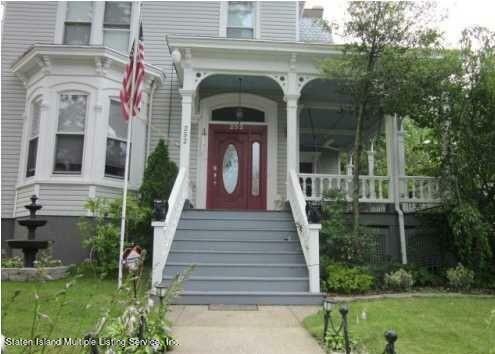 252 Heberton Avenue  Staten Island NY 10302 photo