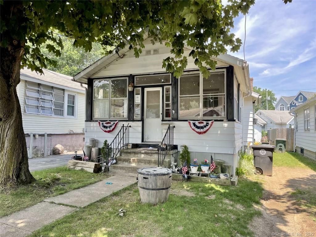 Property Photo:  17 West Orland Street  CT 06460 