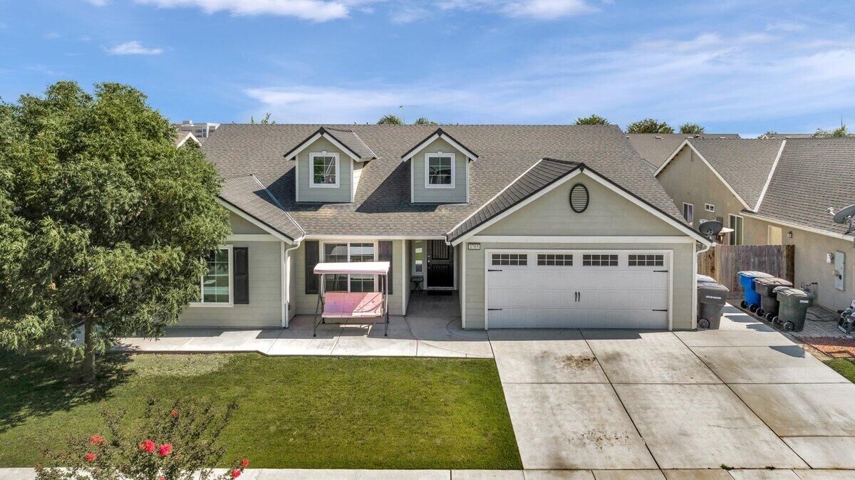 Property Photo:  1765 Bryman Street  CA 93230 