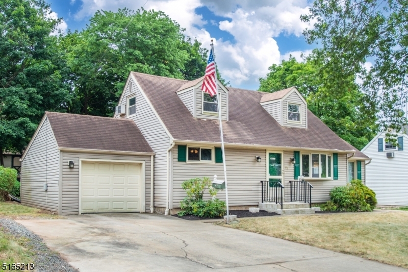 Property Photo:  69 Tunison Rd  NJ 08901 