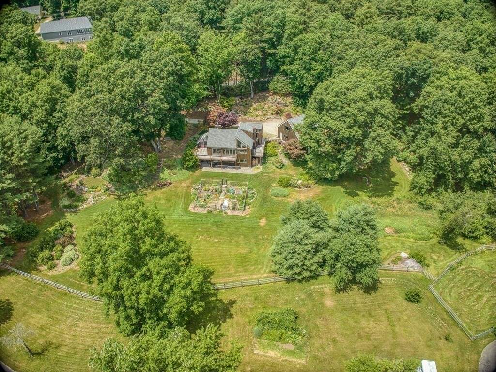 Property Photo: 88 Littleton County Rd MA 01451