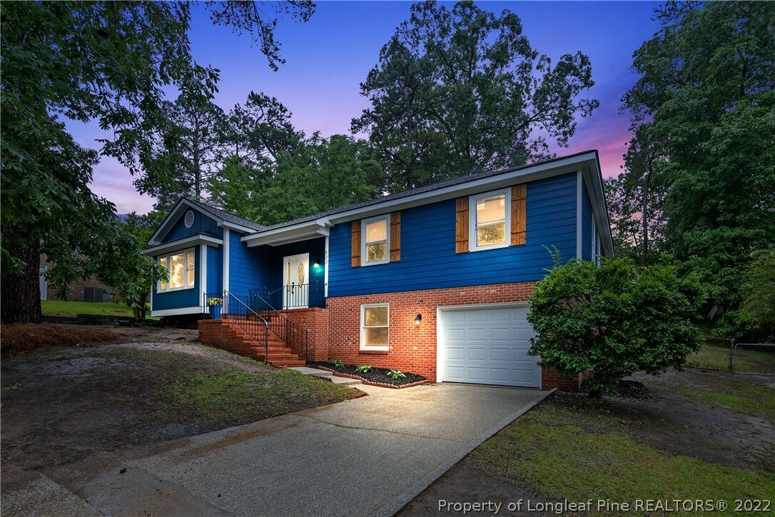 Property Photo:  502 Thorngate Drive  NC 28303 