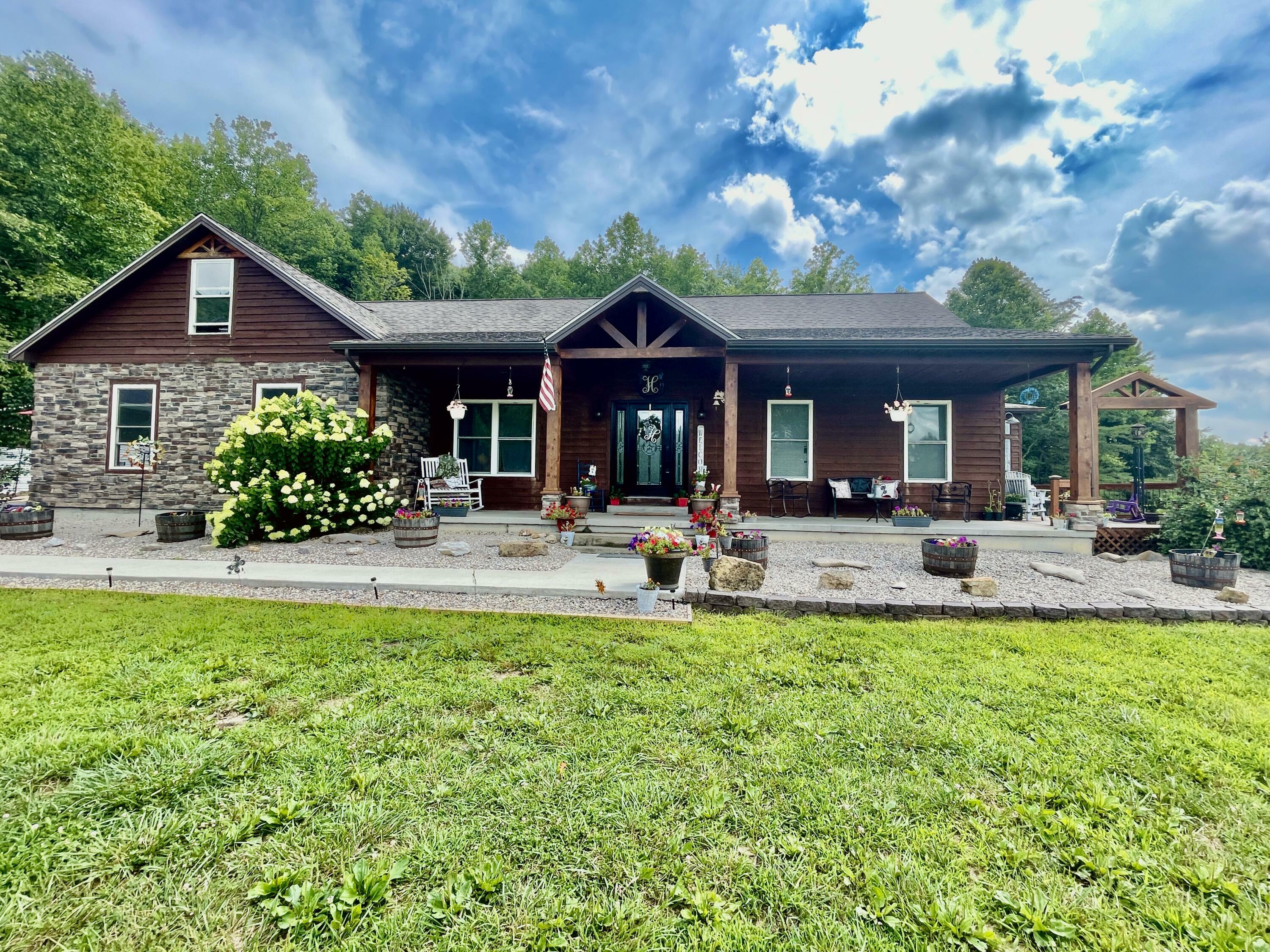 Property Photo:  3670 Patsy Riffe Road  KY 42541 