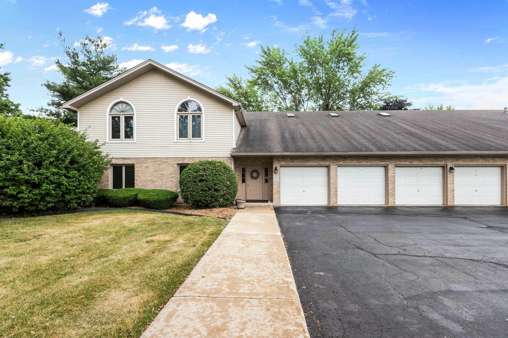 Property Photo: 2606 Crescenzo Drive D IL 60436