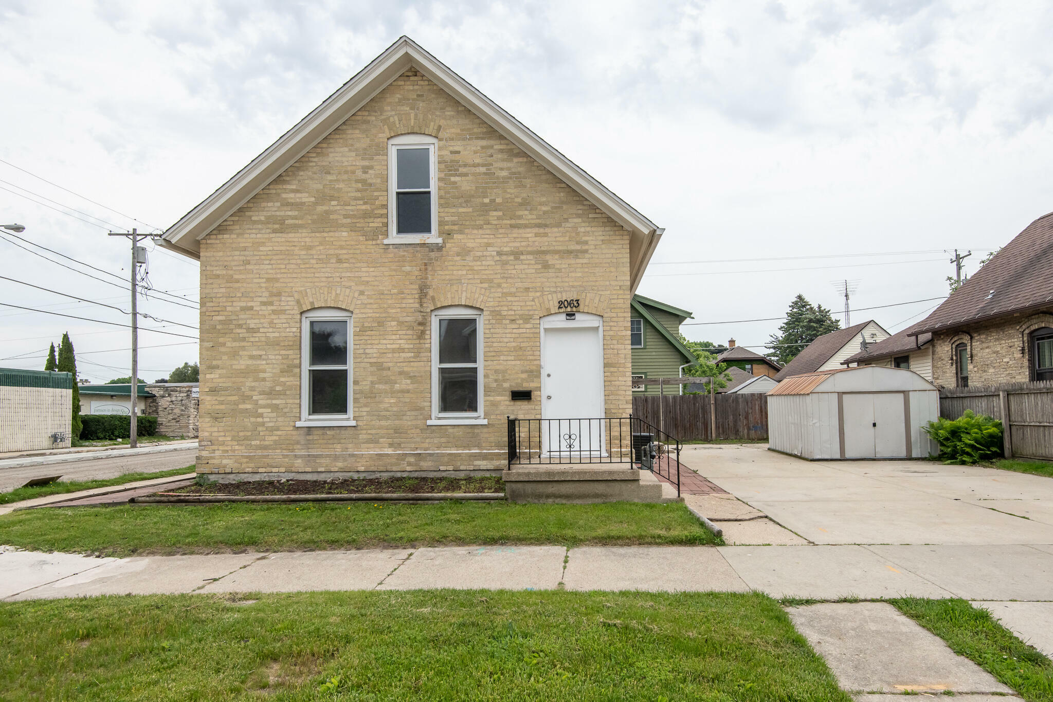 Property Photo:  2063 Erie St  WI 53402 