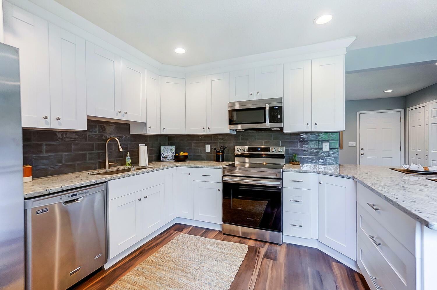 Property Photo: 5665 Dorsey Drive OH 43235