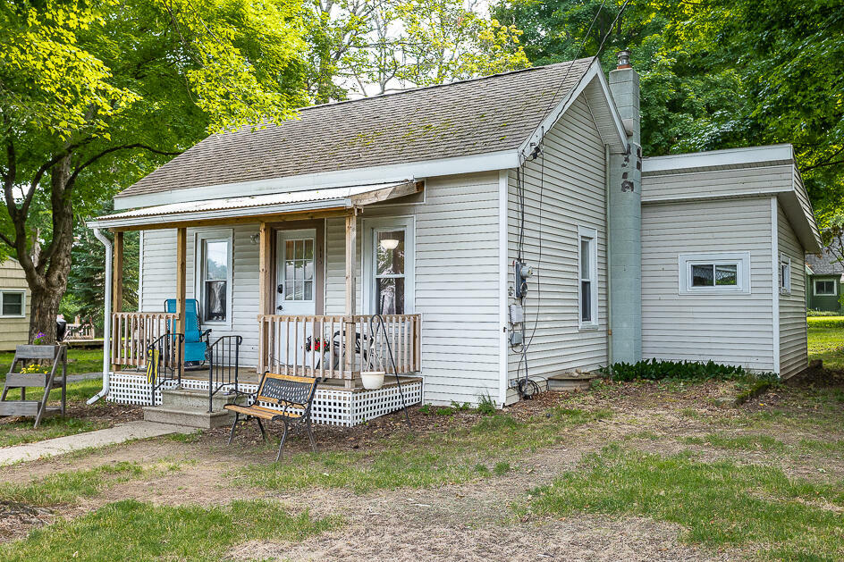 Property Photo:  115 Mechanic Street  MI 49246 