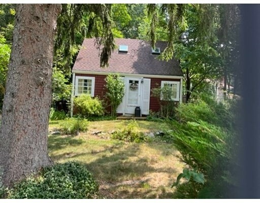 Property Photo:  5 Lily Pond Lane  MA 02025 