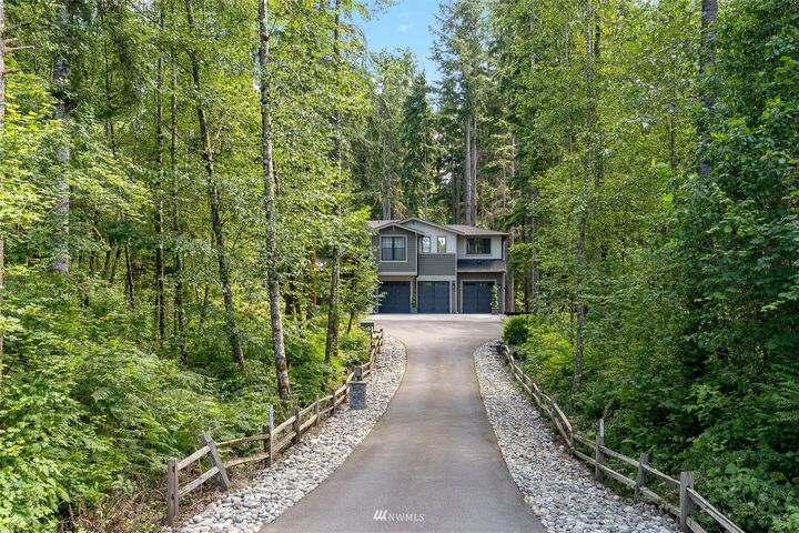 Property Photo: 11412 214th Place SE WA 98296