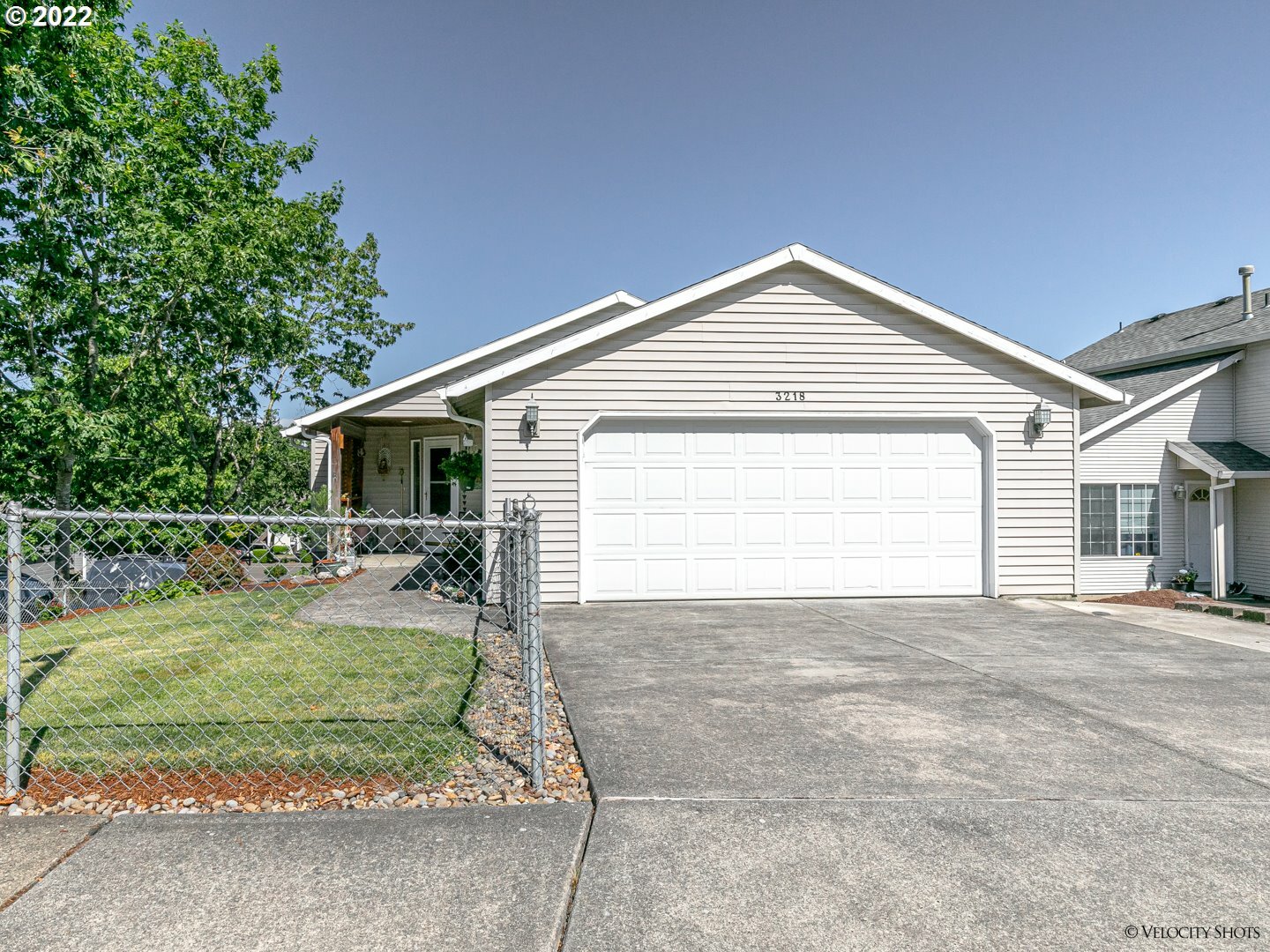 3218 SW Corbeth Ln  Troutdale OR 97060 photo