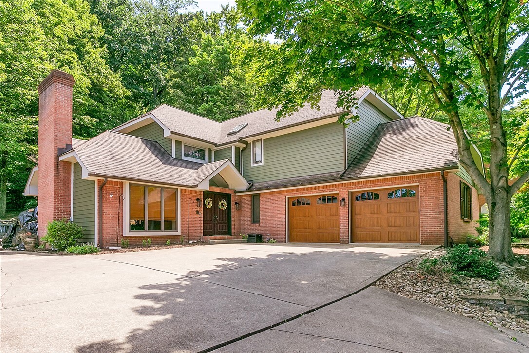 Property Photo: 4609 Windbrook Dr PA 15668