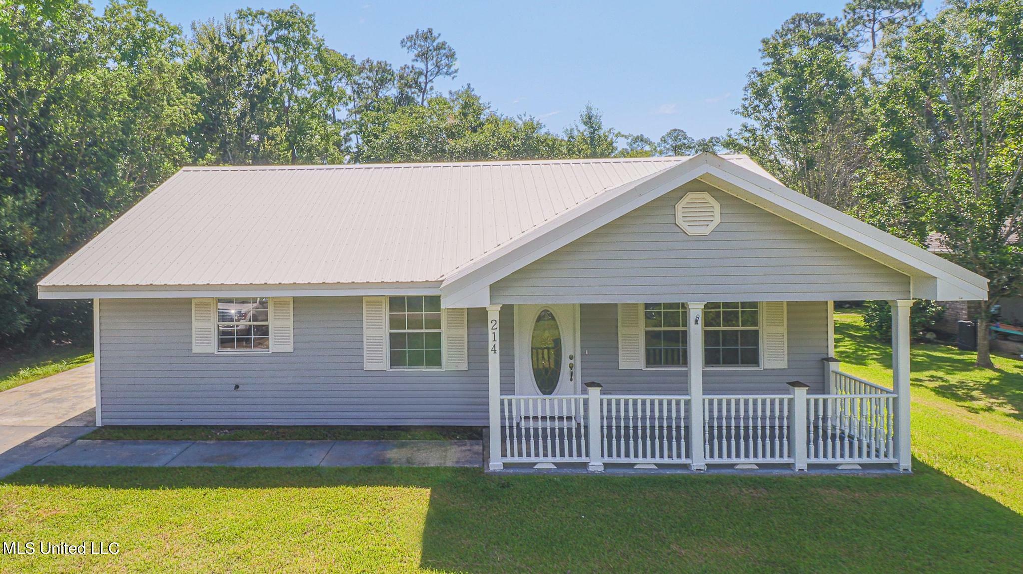 Property Photo:  214 Venus Street  MS 39576 