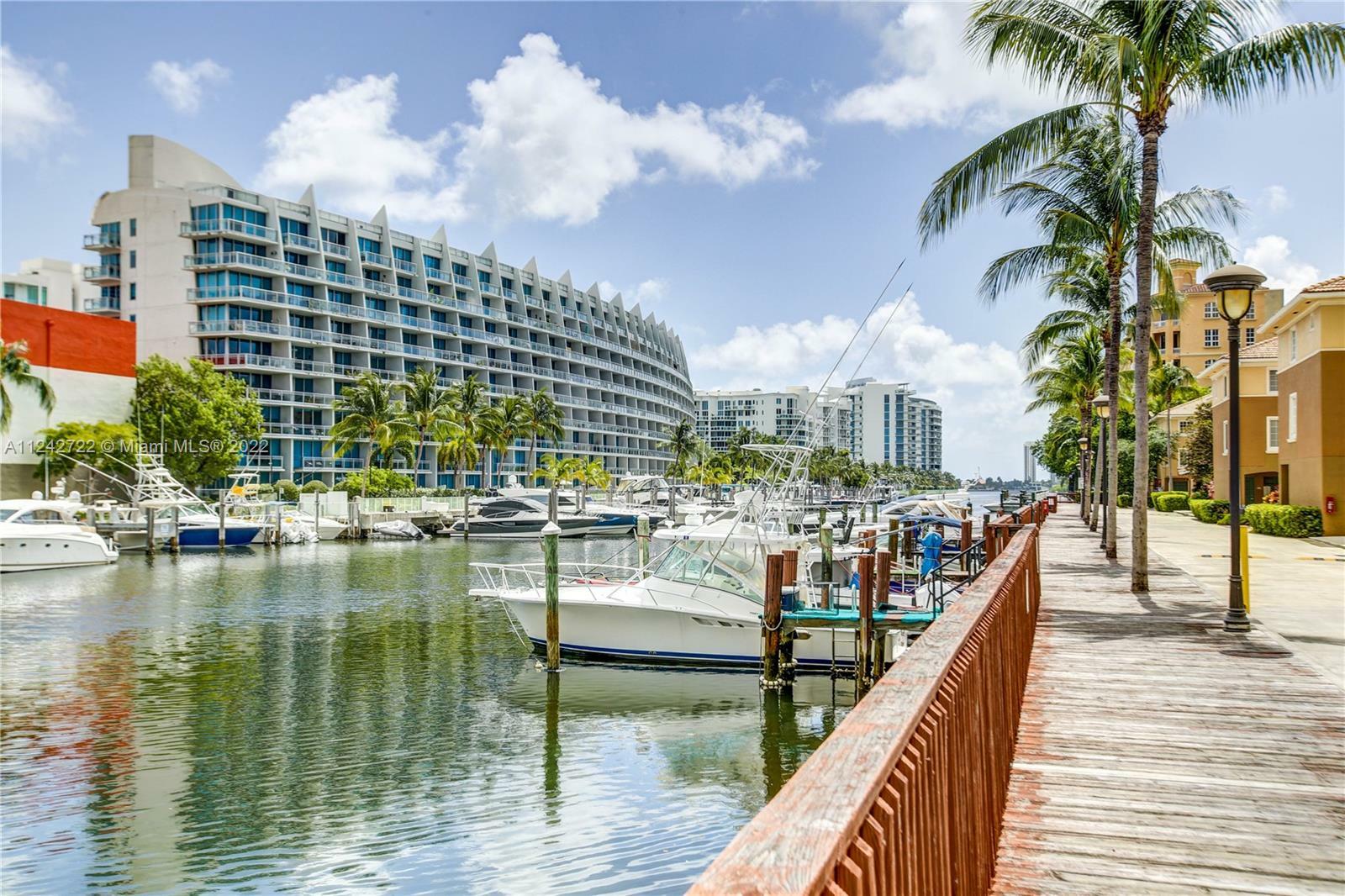 2941 NE 185th St 1313  Aventura FL 33180 photo