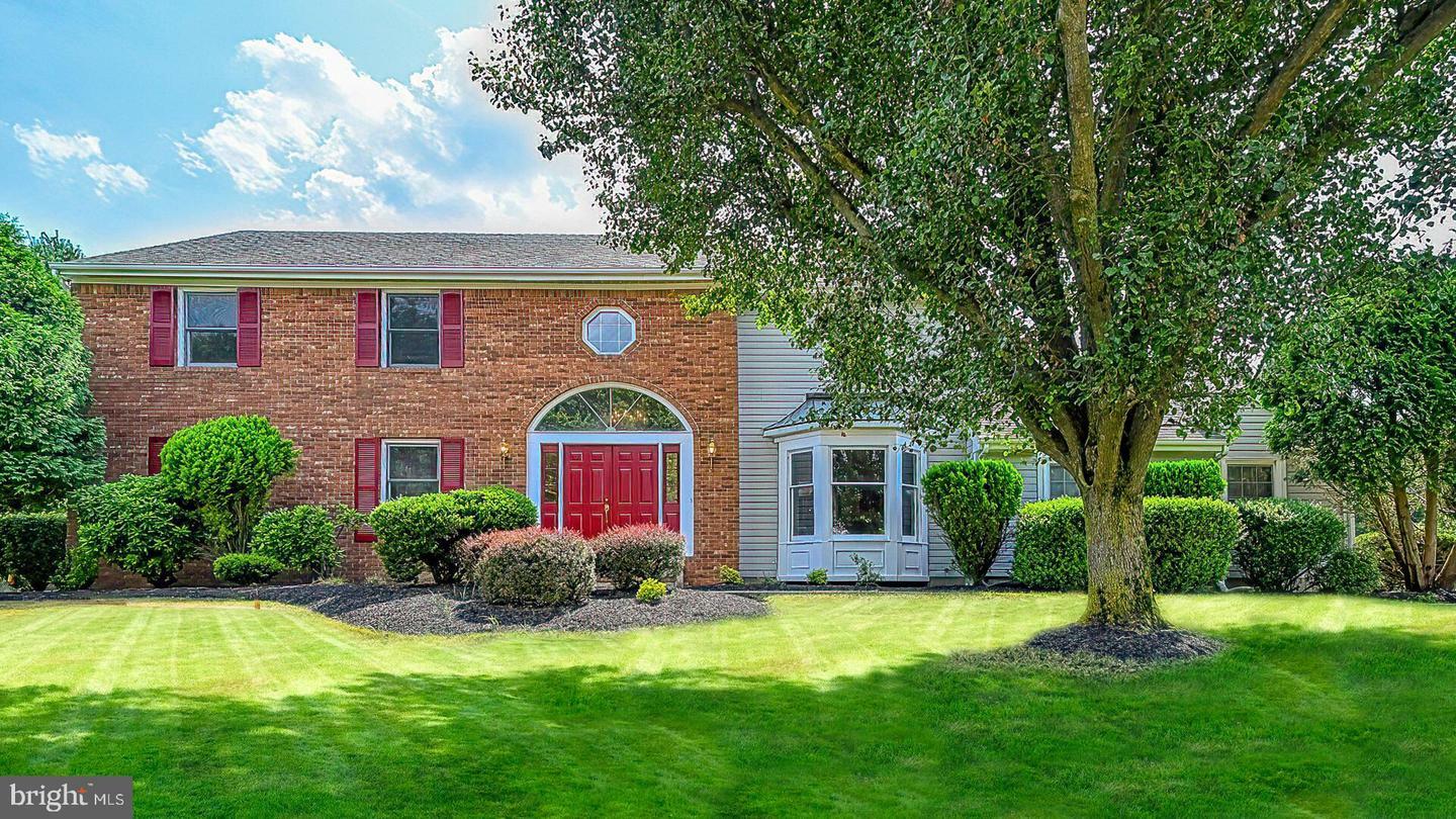 Property Photo:  7 W Kincaid Drive  NJ 08550 