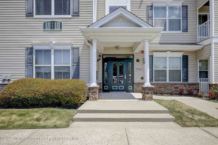 321 Sloan Court  Matawan NJ 07747 photo