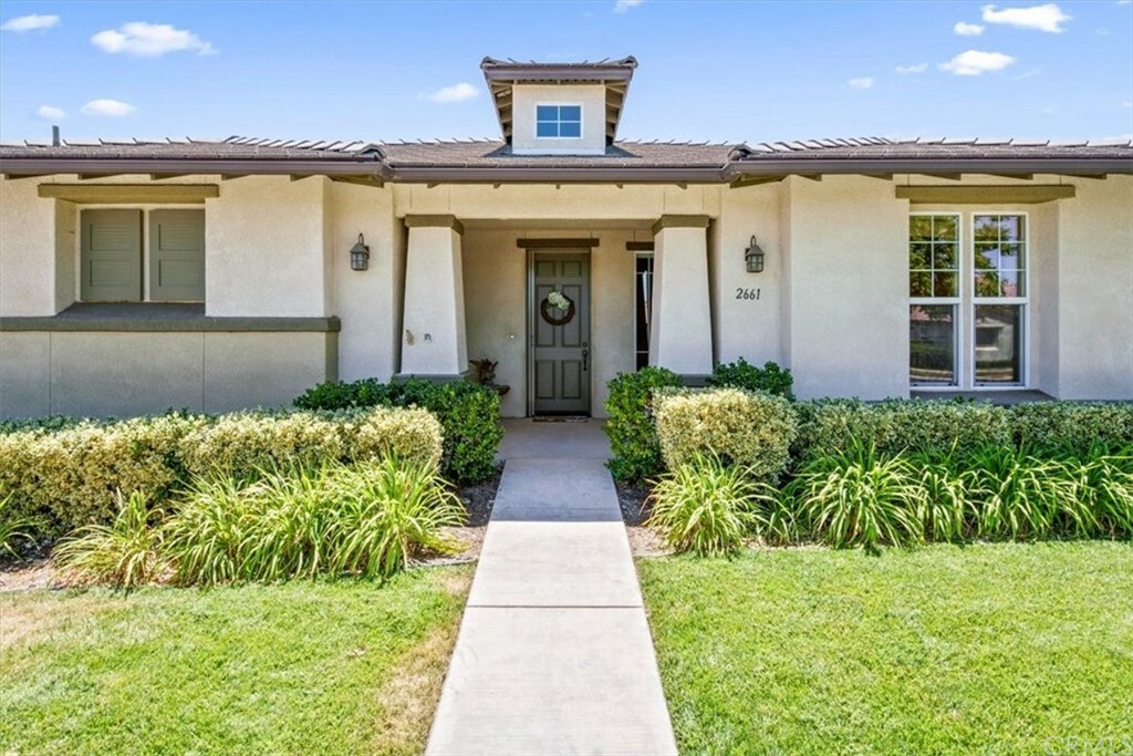 Property Photo:  2661 Alameda Drive  CA 93446 