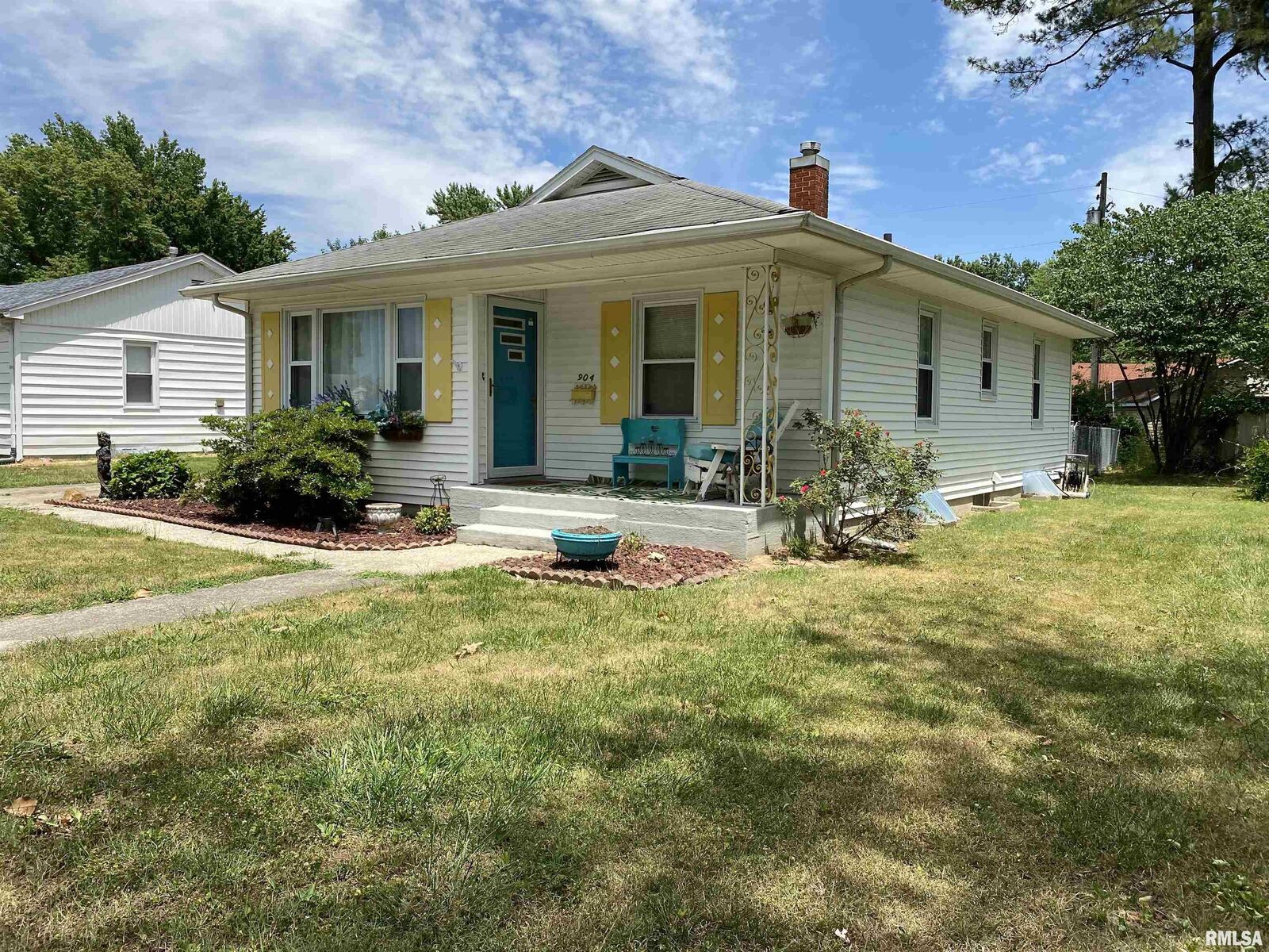 Property Photo:  904 N 22nd  IL 62966 