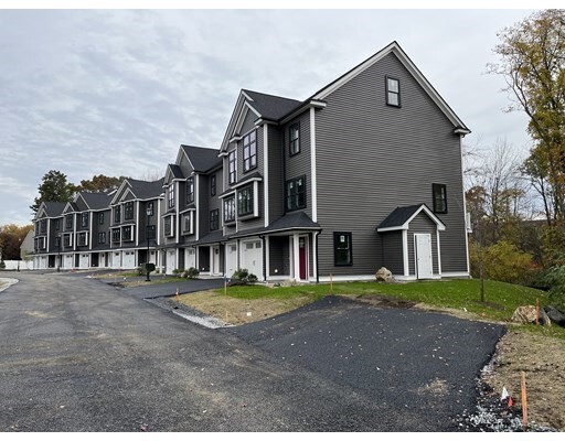 Property Photo: 168 Lowell St 20 MA 01887