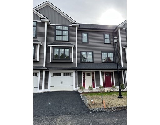 Property Photo: 168 Lowell St 21 MA 01887