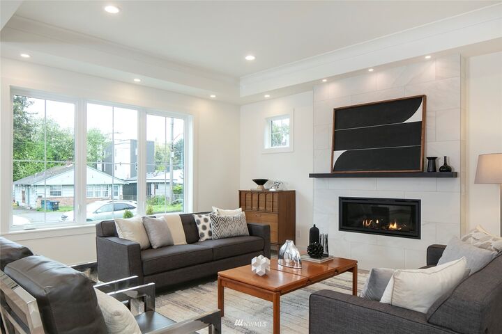 Property Photo: 7515 24th Avenue NE WA 98115