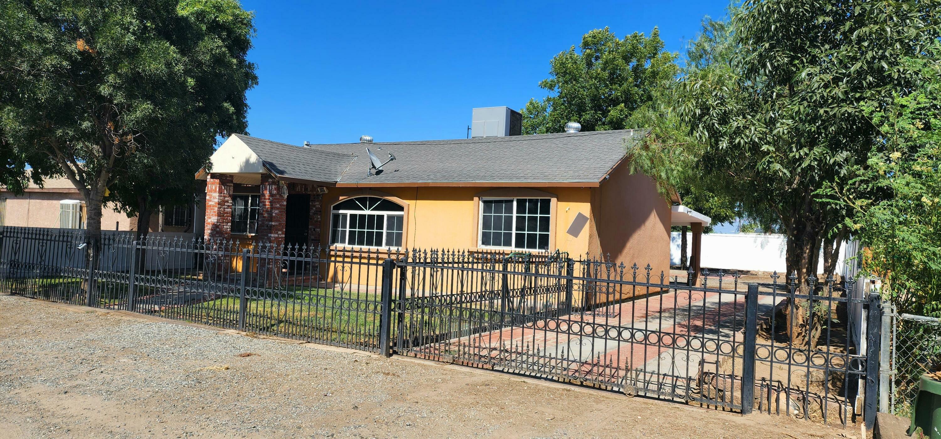 Property Photo:  942 Olive Road  CA 93219 