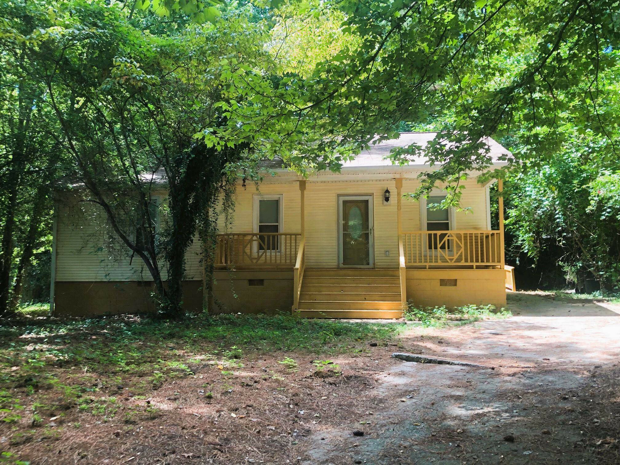Property Photo: 420 Habitat Court NC 27610