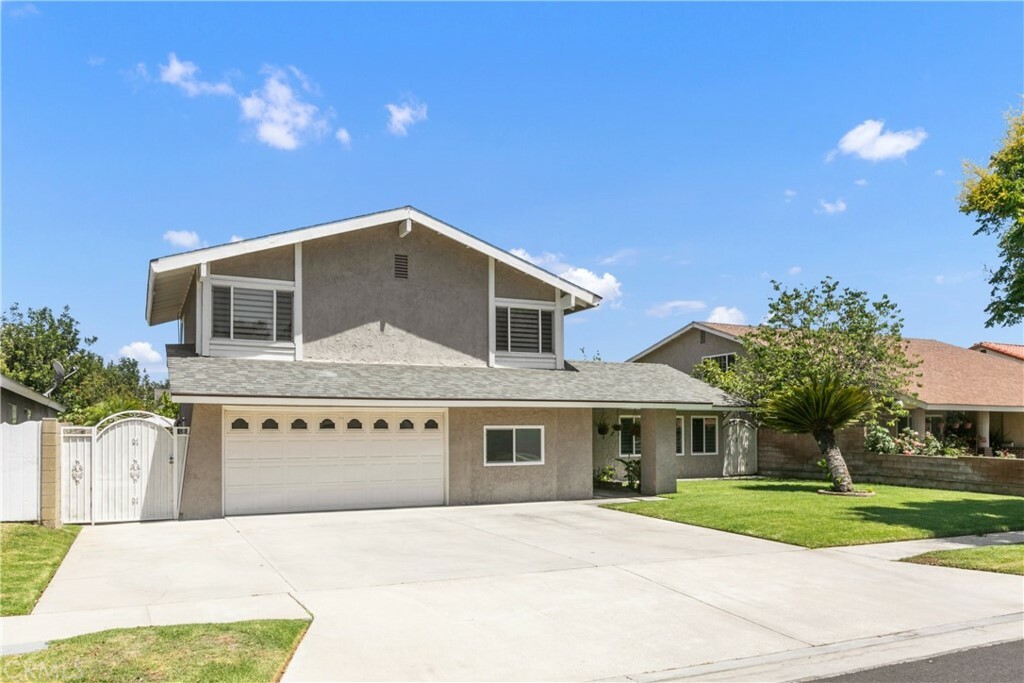 Property Photo:  2020 S Waverly Drive  CA 92802 