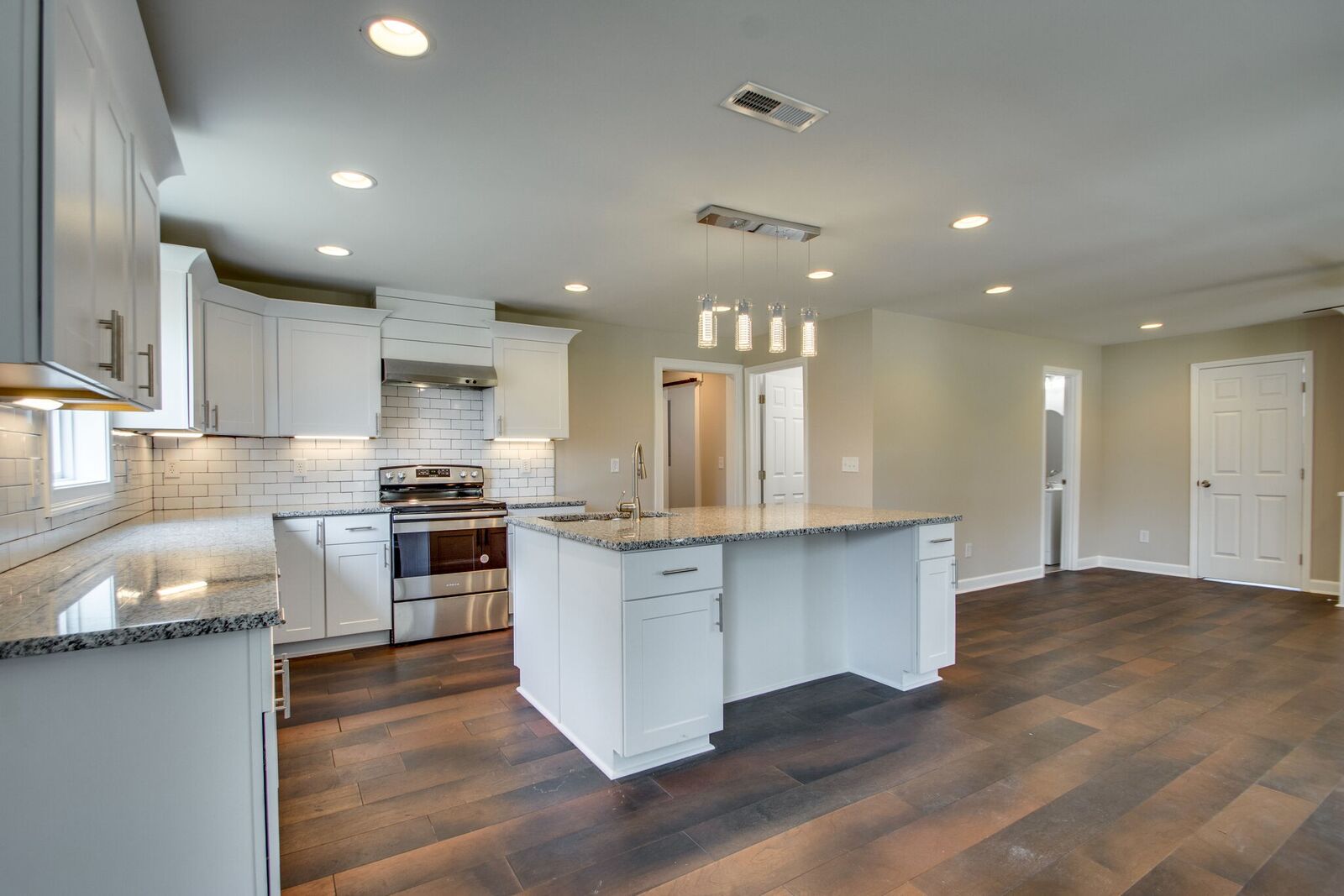 Property Photo:  311 Alabama St  TN 37345 