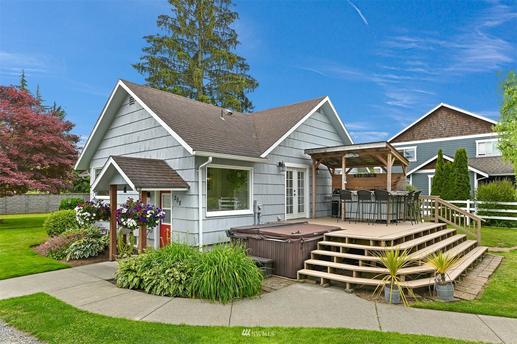 Property Photo:  208 W Pole Road  WA 98264 