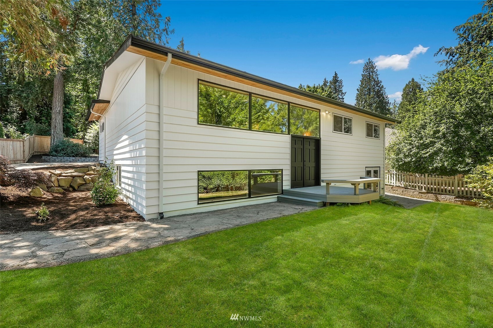 Property Photo:  23314 25th Drive SE  WA 98021 