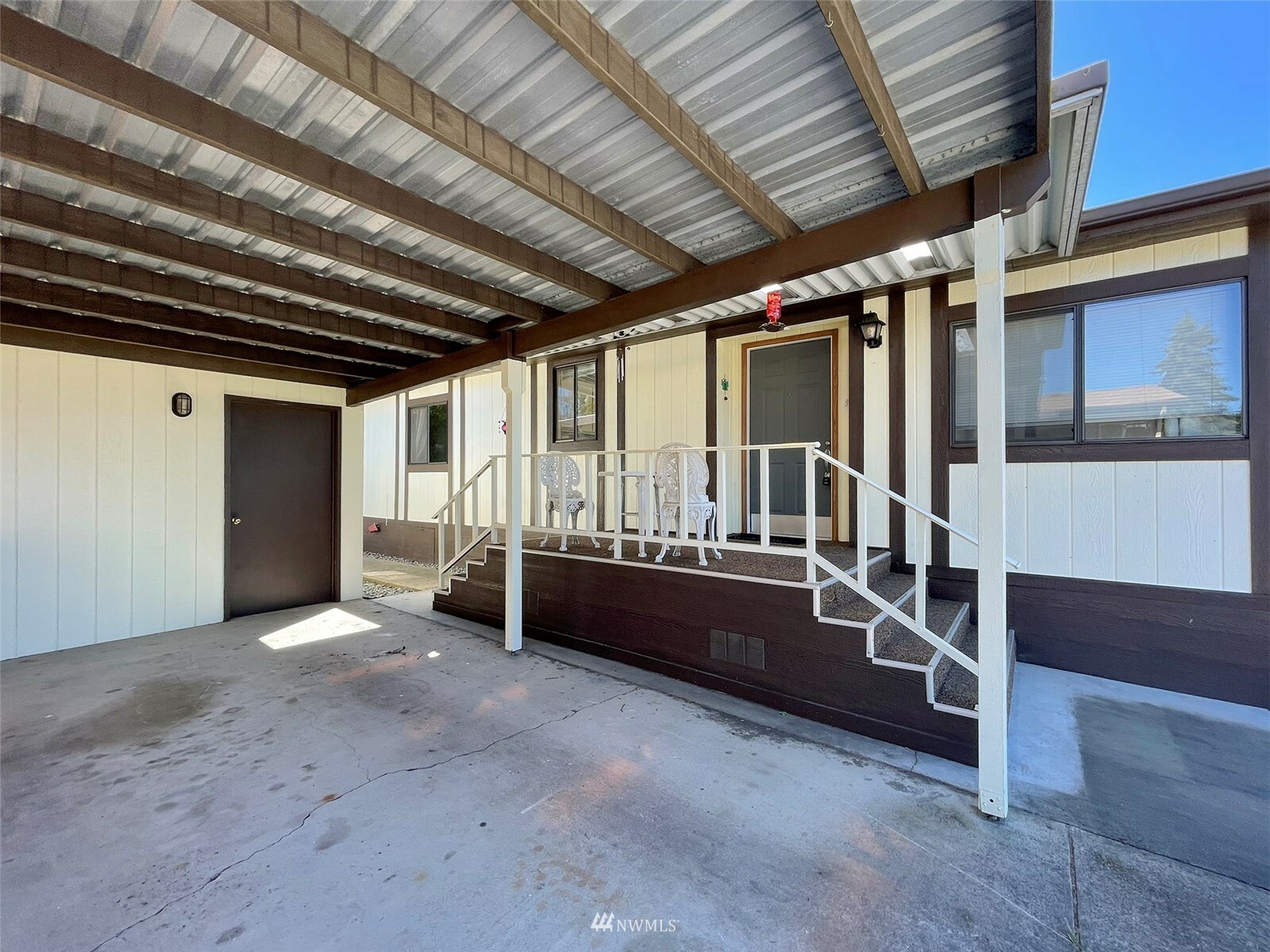 Property Photo: 330 Gupster 28 WA 98382