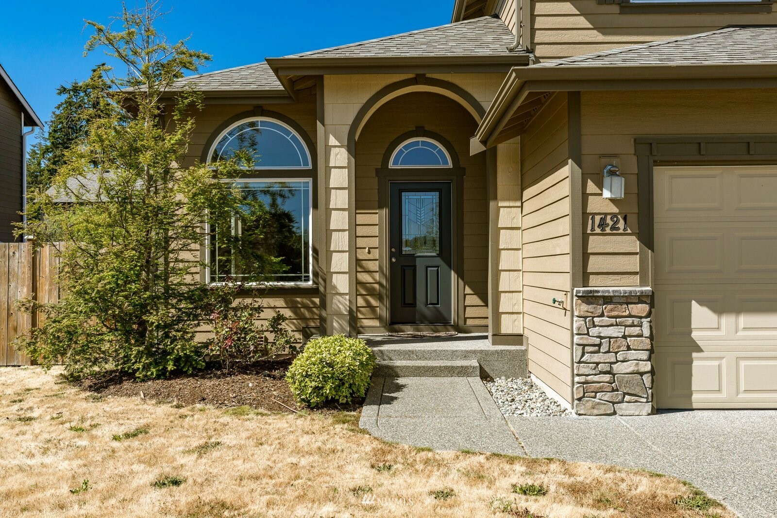 Property Photo:  1421 NW Lofton Loop  WA 98277 