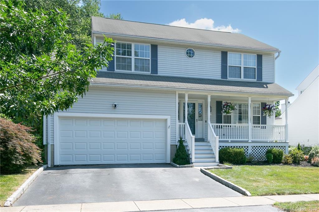 Property Photo:  90 Lindas Run  CT 06614 