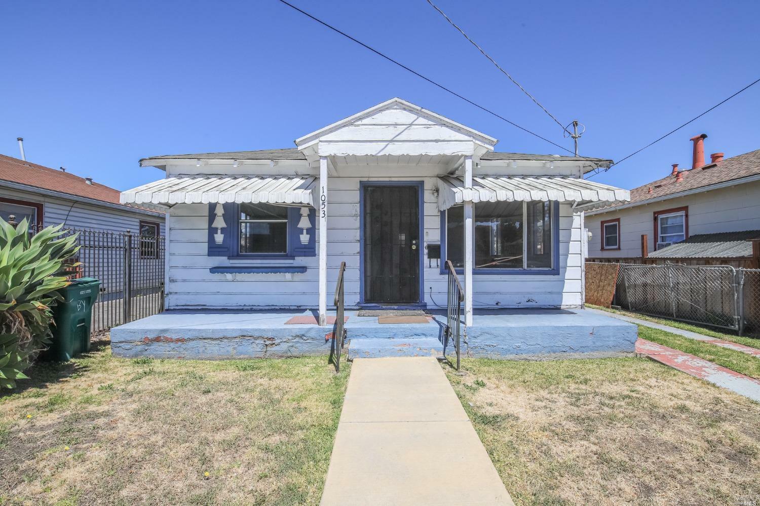 Property Photo:  1053 75th Avenue  CA 94621 