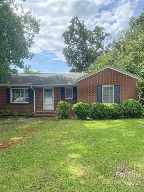 Property Photo:  430 Coolidge Avenue  NC 28677 