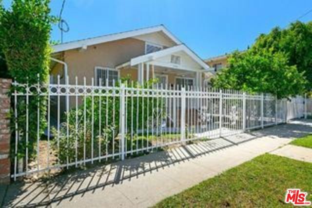 Property Photo:  2714  Hyans St  CA 90026 