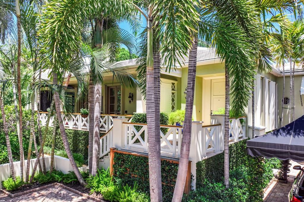 Property Photo: 528 Jackson Drive FL 34236