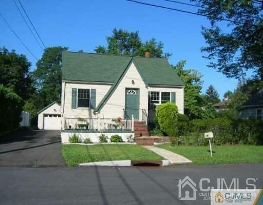 Property Photo:  