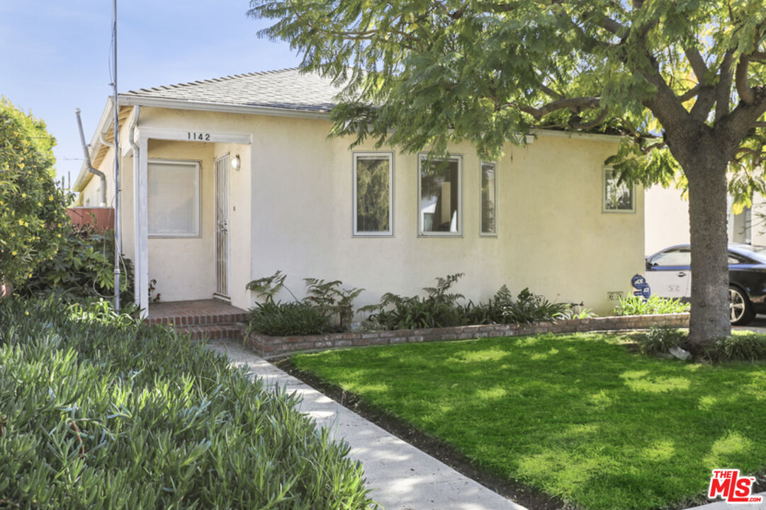 Property Photo: 1142 Garfield Ave CA 90291