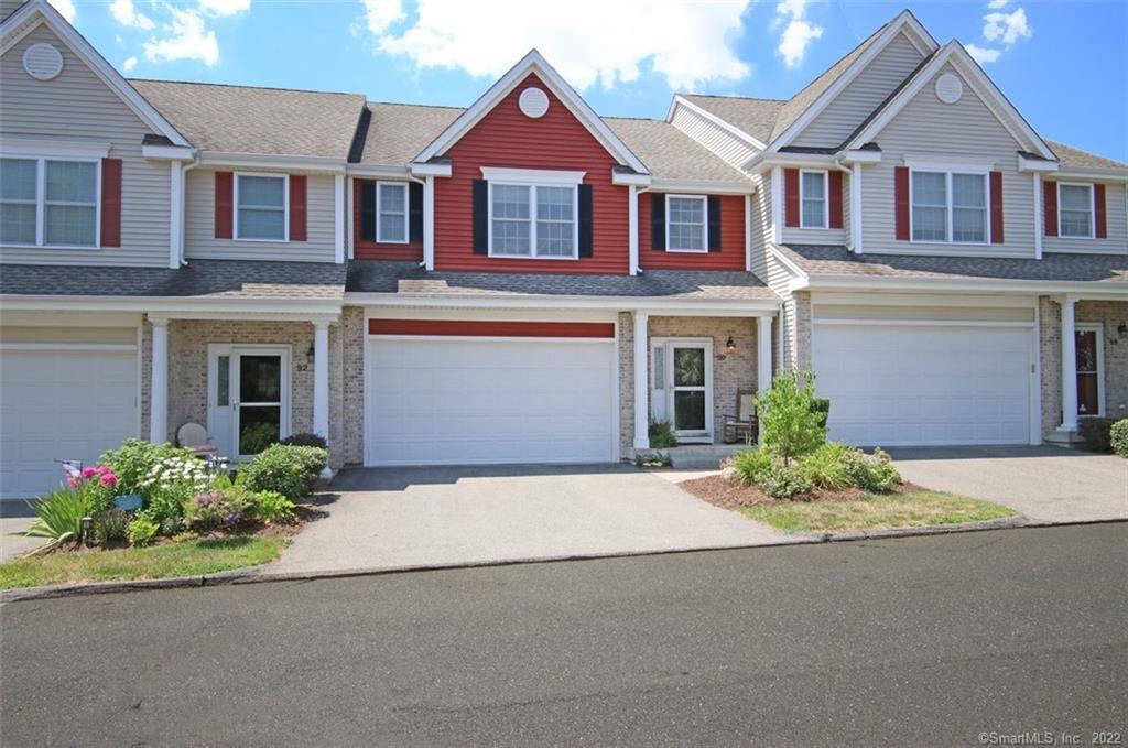 Property Photo: 90 Bridlewood Lane 90 CT 06066