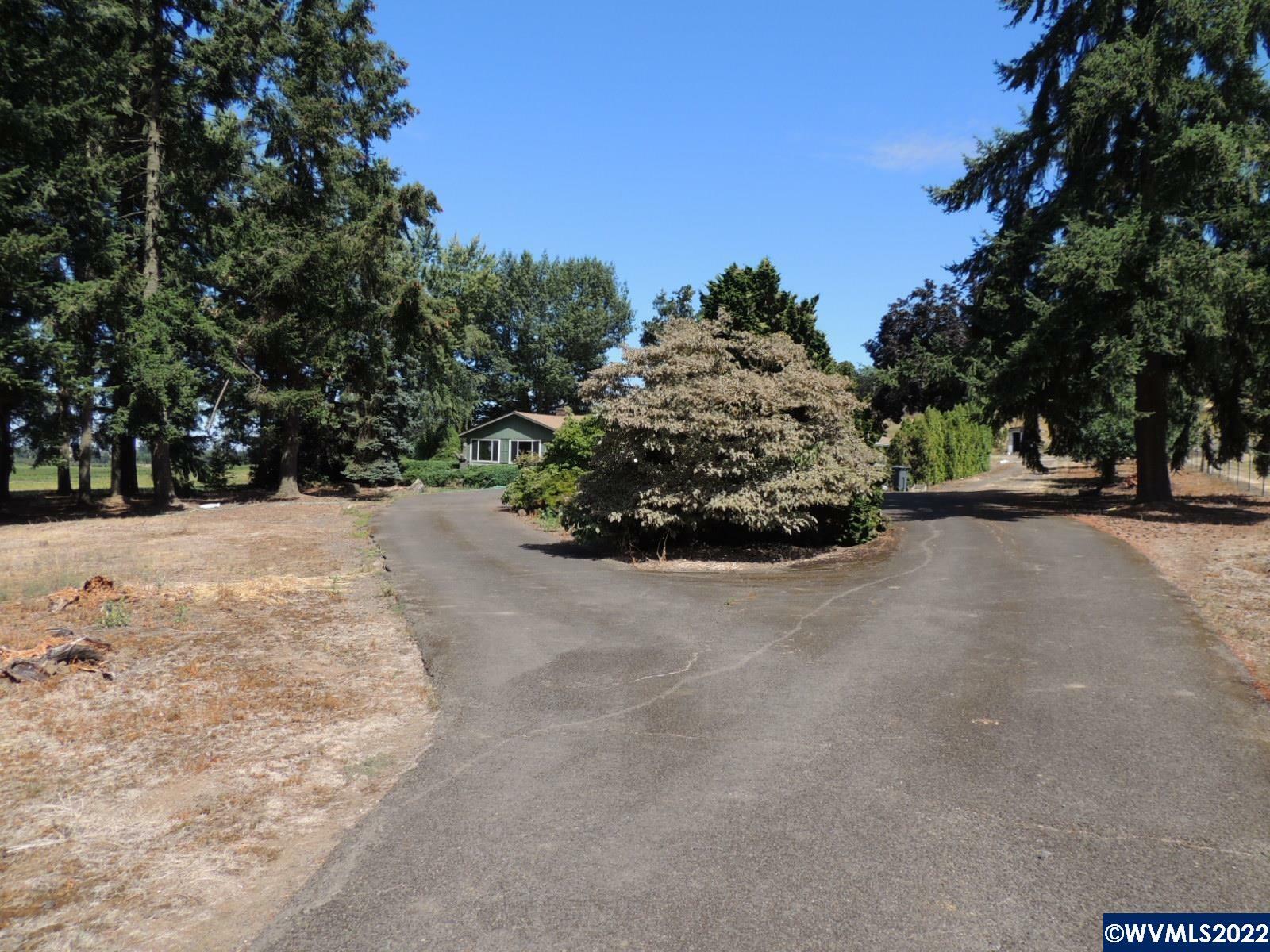 Property Photo:  1030  70th Av SE  OR 97317-9003 